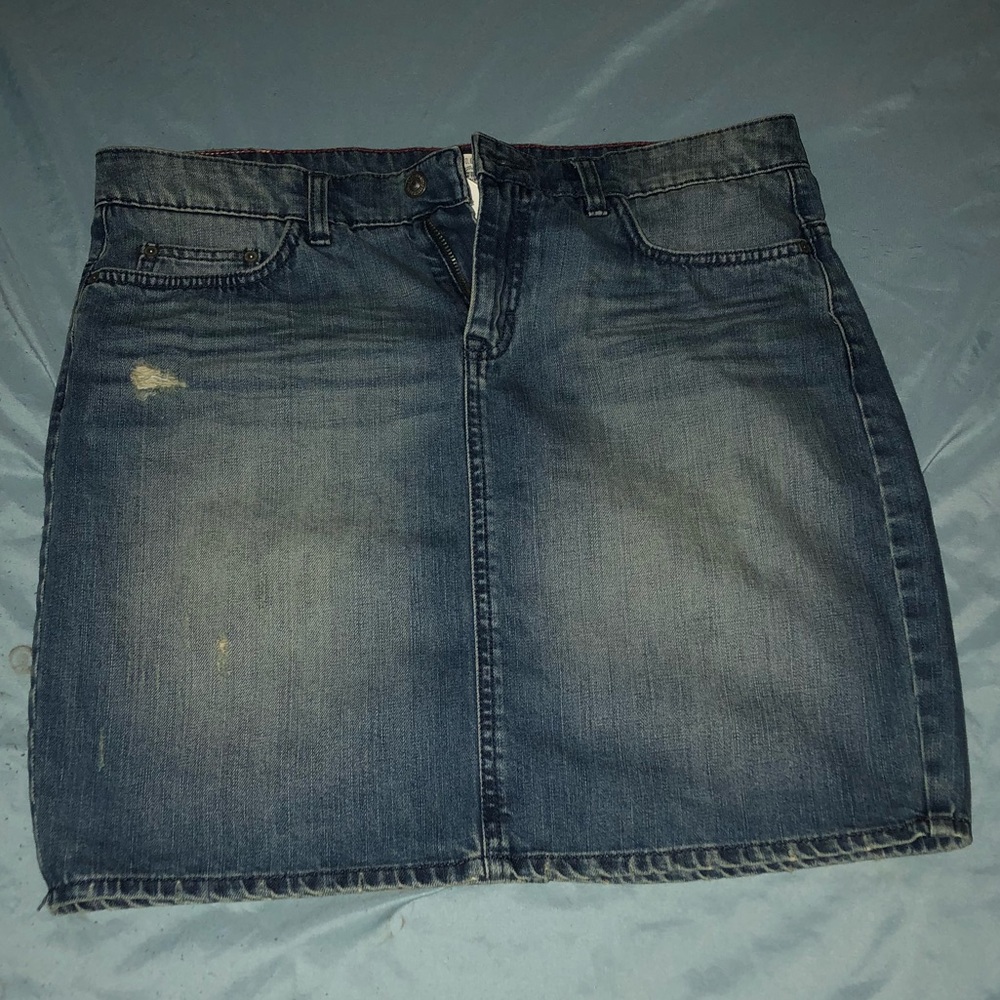 NWT H&M denim skirt. Size 12